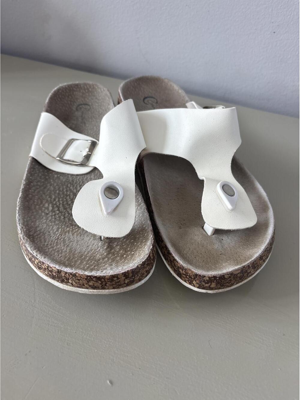 Comfort White Buckle Thong Sandals with Cork Footbed Size 9 Women's